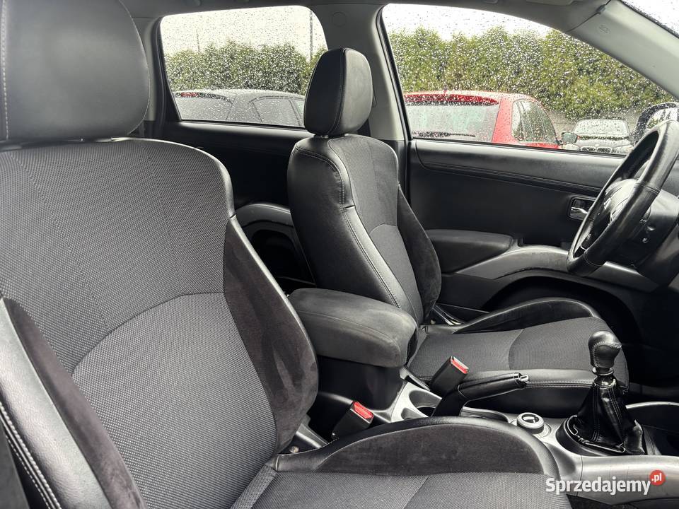Mitsubishi Outlander 2009r 4x4 7osobowy Paniówki