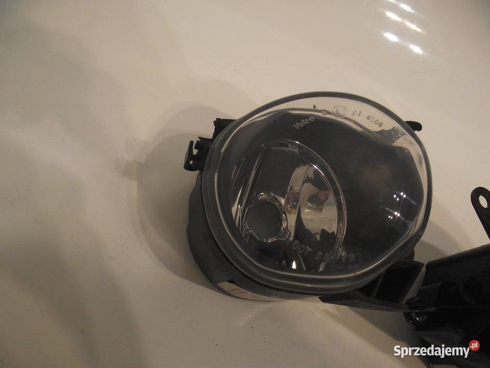 Audi A4 B5 model 8D Halogeny Uszkodzone Lampy przeciwmgielne Wrocław