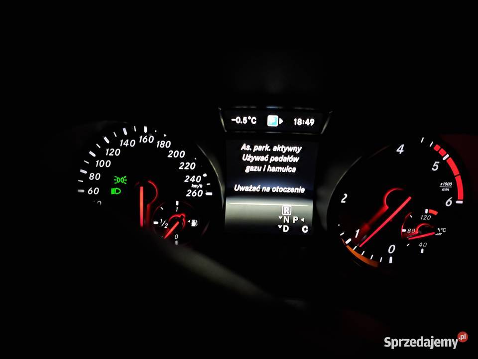 Sprzedam Mercedes CLA 180 Rok produkcji 2015 Ostrowiec Świętokrzyski