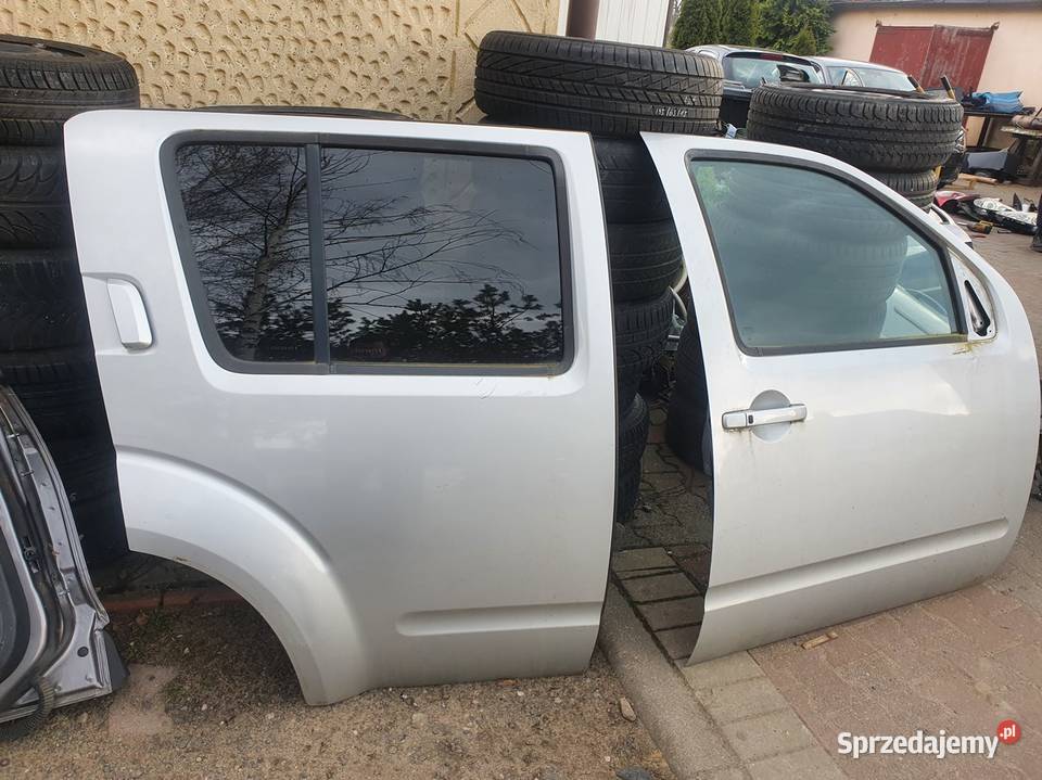 DRZWI PRAWY PRZÓD KL0 NISSAN PATHFINDER NAVARA