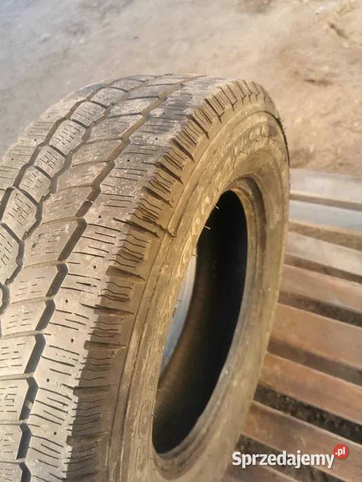 Opona bieżnikowana 19575R16C Opona Goldgum lubelskie sprzedam
