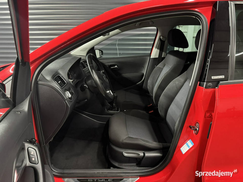 Volkswagen Polo STYLE Stan perfekcyjny Chechło