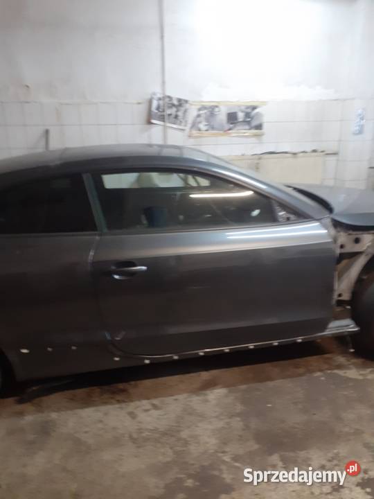 Audi RS5 42 karoseria dokumenty ćwiartka buda RS5 Luboń