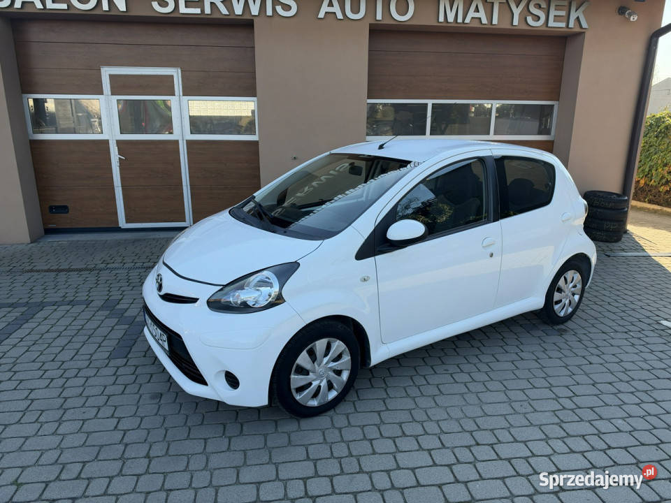Toyota Aygo 10 68 Klimatyzacja Bluetooth I Aygo śląskie Orzech sprzedam