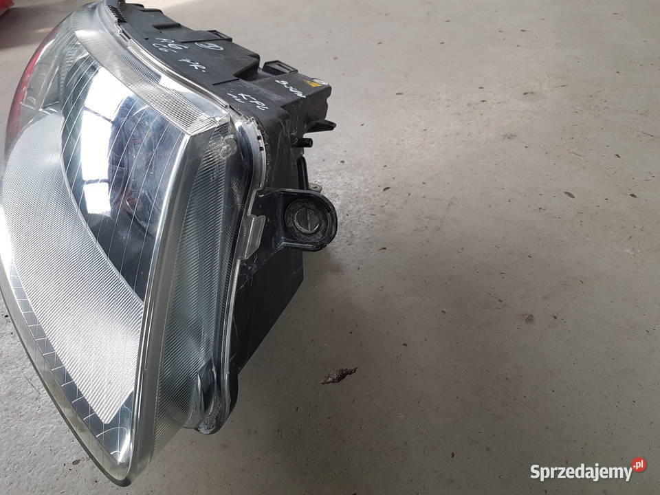 AUDI A6 C6 2007 LAMPA PRAWA BIXENON REFLEKTOR Turek
