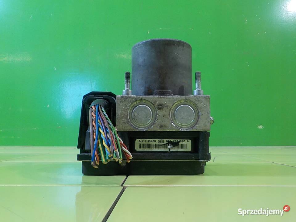 PEUGEOT 3008 I LIFT 16r 16 B 5D pompa ABS