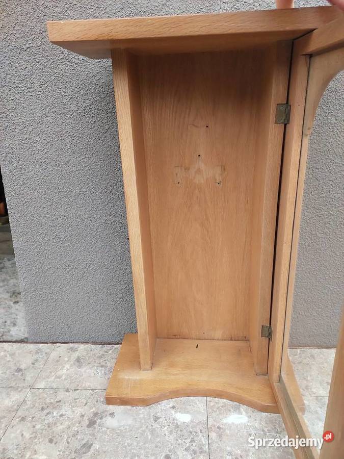 Szafka witrynka z obudowy starego zegara Meble