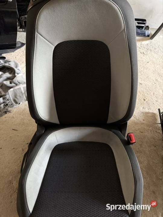 Komplet foteli VW Scirocco R 2011 przód lewy