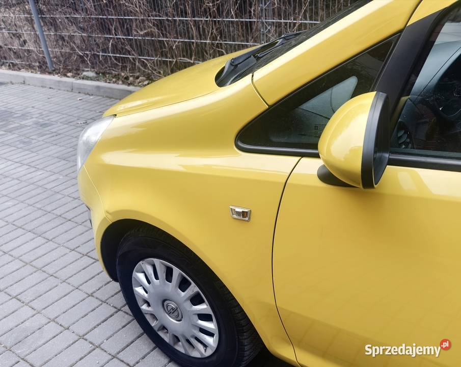 Opel Corsa D 12 benzyna świeżo serwisie gotowy