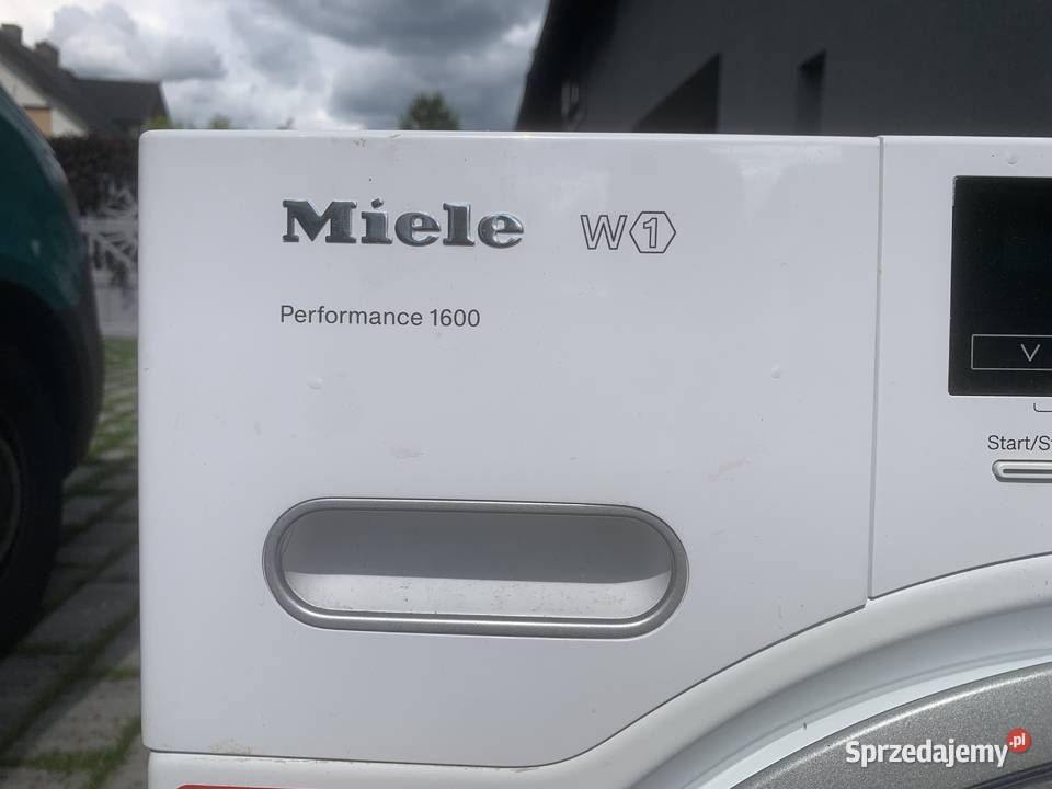 Na zdjęciach widać model Miele W1 Performance Kalety sprzedam