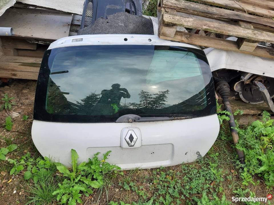 Renault clio 2003r drzwi klapa blotniki części blacharskie Skarżysko-Kamienna
