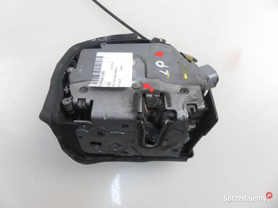 ZAMEK LEWY PRZEDNI BMW X5 E53 7 PIN 1K0399111
