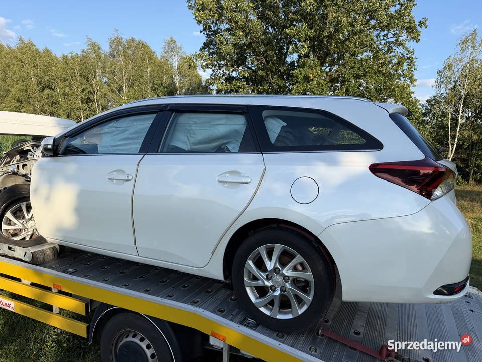 Toyota Auris Hybryda Uszkodzony Okazja Warszawa