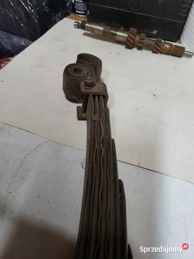 Syrena 104 105 Bosto R20 L fabrycznie nowy resor Rok produkcji 1980 Motoryzacja Chodzież