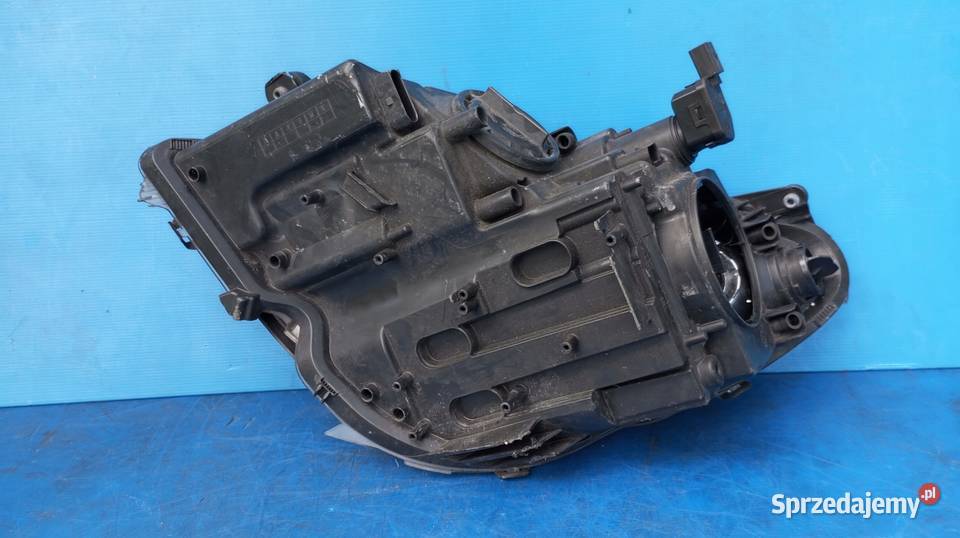 LAMPA PRAWY PRZÓD EU MERCEDES CLS W219 Nowy Tomyśl