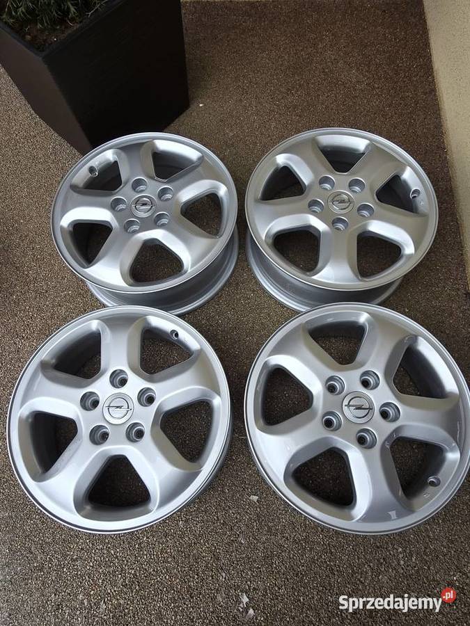 Alufelgi Trafic Vivaro 5x118 r16 Gniezno