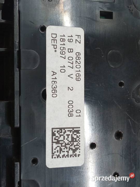 LAMPKA PODSUFITKI 6820169 Bmw X6 II 20142019 F16