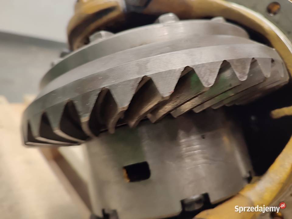 Dyferencjał 8X35 Hema 44812701 JCB 409 ZX