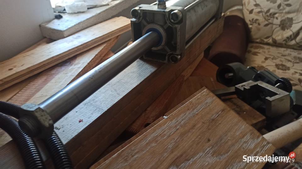 siłownik pneumatyczny 100x 300x 300 prema Kielce Produkcja