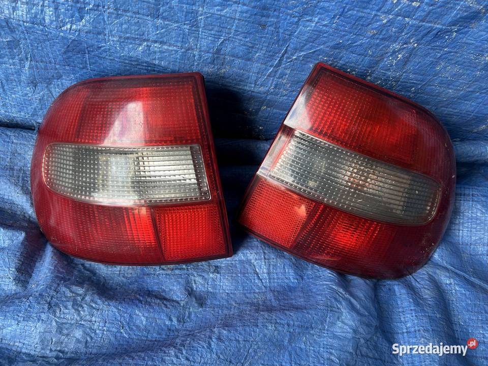 Volvo V40 Lampa Lewa Tylna Narożna Oryginalna Lampy tylne Bolesławiec
