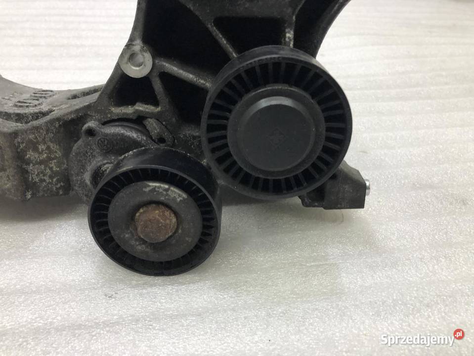 ŁAPA PODSTAWA ALTERNATORA AUDI A5 8T 03L903143H osobowe Pozostałe wielkopolskie