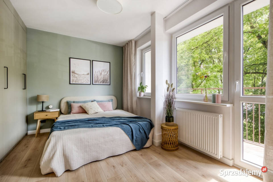 3 pokoje 474 m generalnym remoncie 2 balkony Warszawa