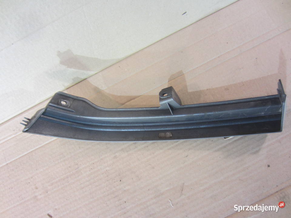 listwa lampy prawa przód opel zafira a 90580652 Części samochodowe Szczecin