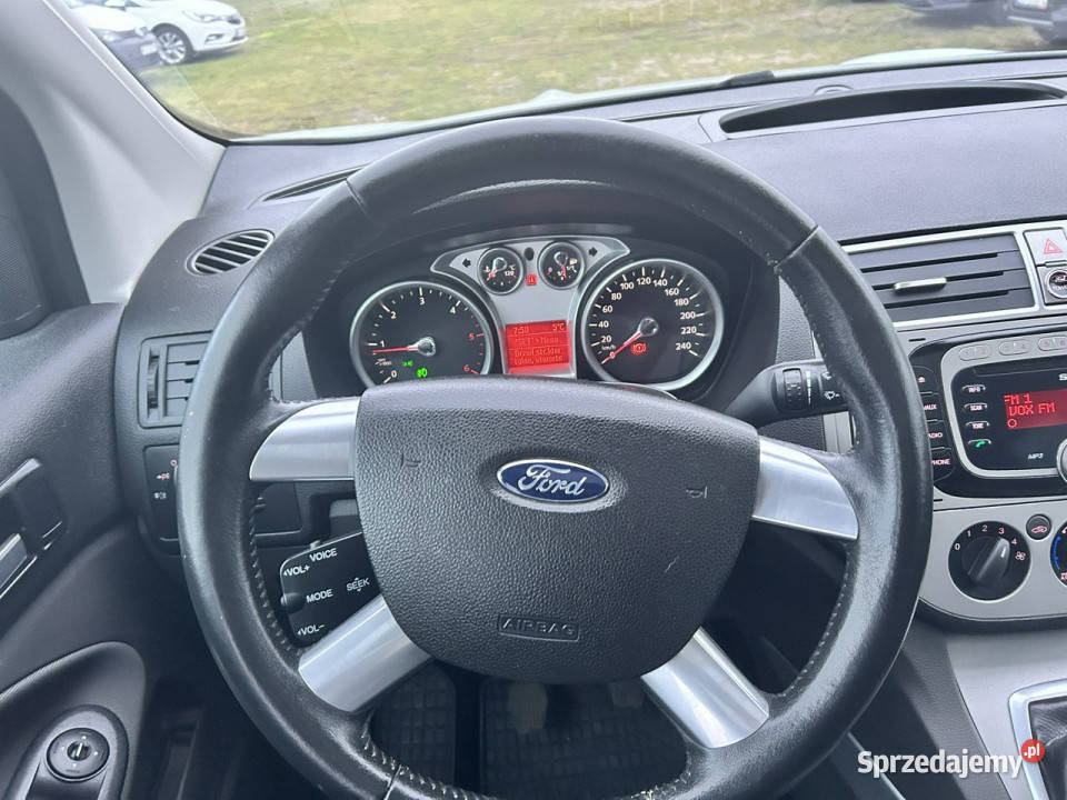 Ford Kuga Super stan zarejestrowany w Polsce I isofix Nowe Iganie