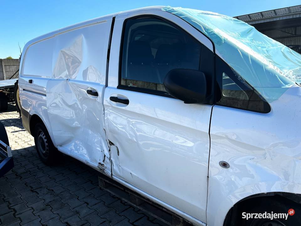 Meredes Benz Vito 2022 powypadkowy centralny zamek wielkopolskie Boruja Kościelna sprzedam