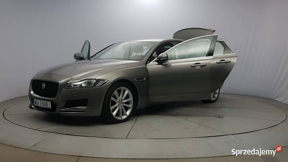 Jaguar XF 20 T AWD Prestige Z Polskiego Salonu światła do jazdy dziennej