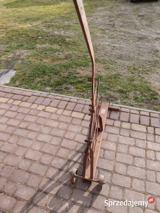 Gilotyna do cięcia slomy lubelskie Rossosz sprzedam