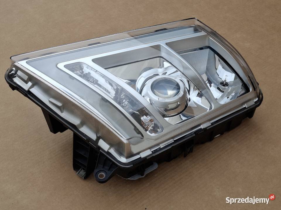 VOLVO FH4 FH 4 REFLEKTOR PRAWY BIXENON LAMPA Motoryzacja lubuskie Bieleń