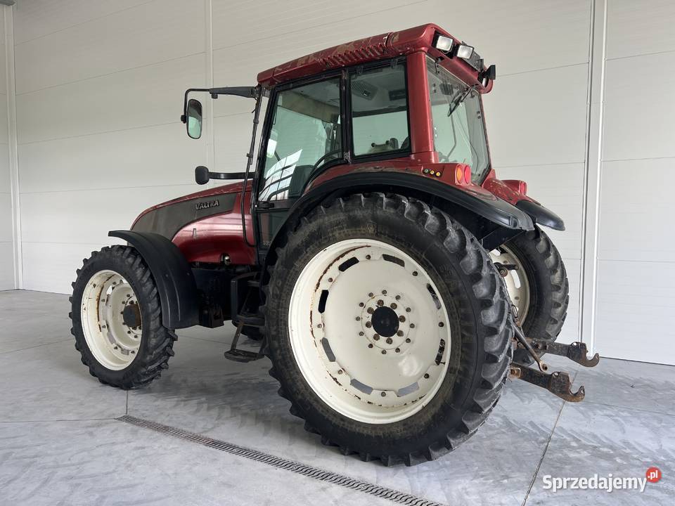 Valtra T120 do opryskiwacza wąskie koła do Zambrów