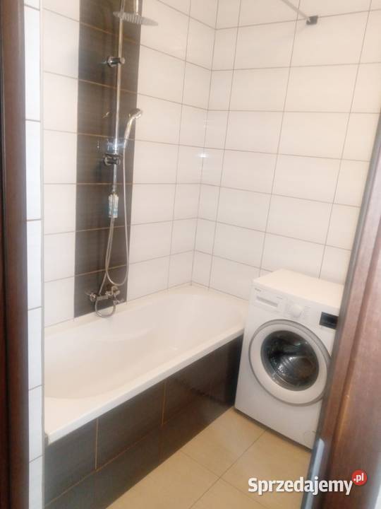 Mieszkanie na rynku w Dominowie blacha Dominów