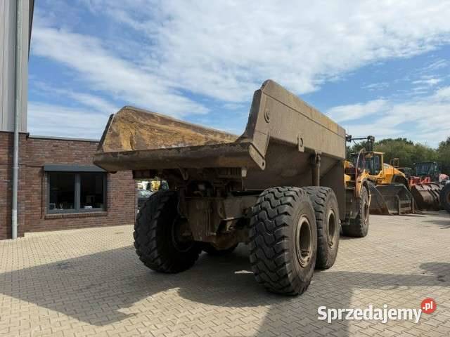 Wozidlo Volvo A25 G kolebowa wywrotka 6x6 Warszawa