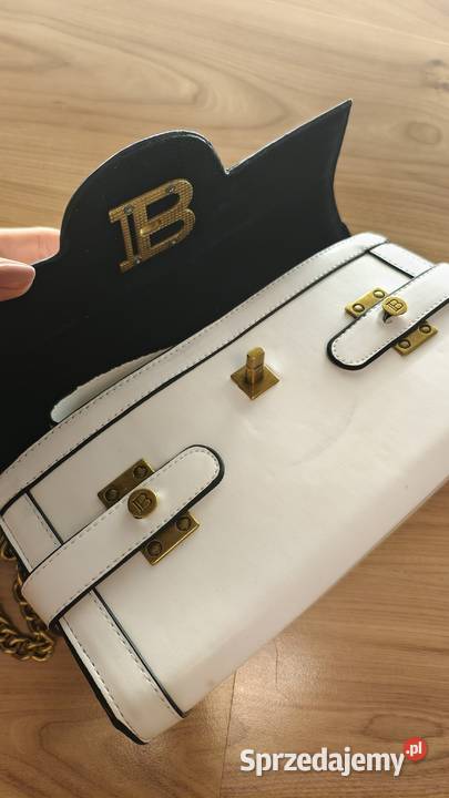 Torebka listonoszka biała Balmain złoty łańcuch Torby i torebki mazowieckie Warszawa