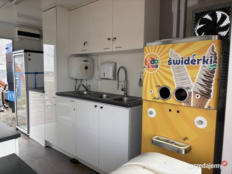 Wynajmę przyczepę gastronomiczną lody Puławy sprzedam