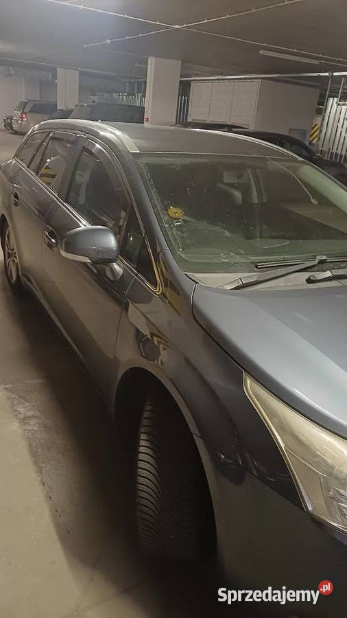 TOYOTA AVENSIS T27