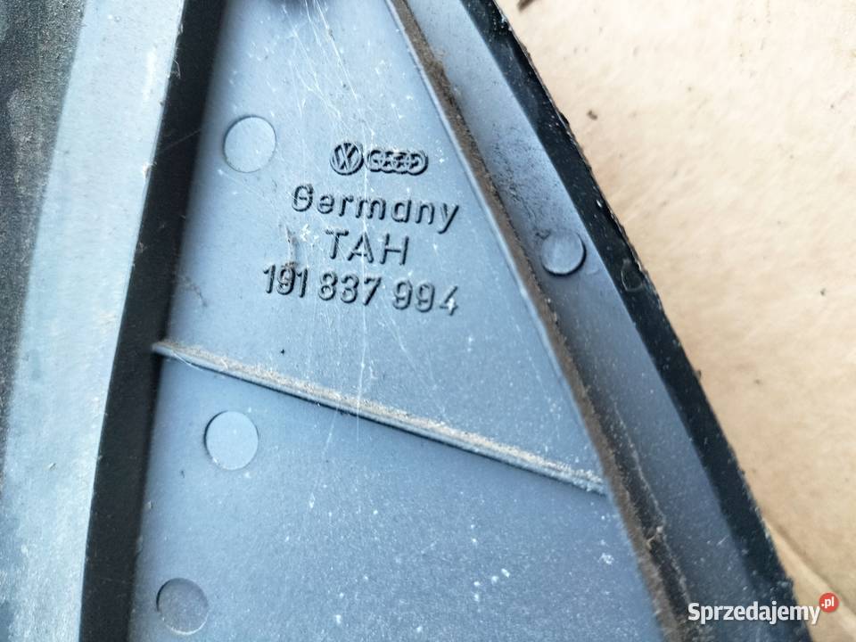 GOLF 2 JETTA 2 TRÓJKĄT ZAŚLEPKA OSŁONA Kamień-Kolonia