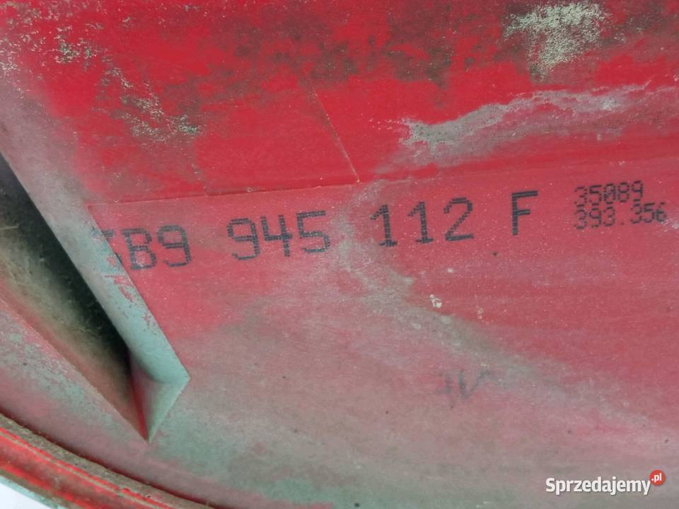 LAMPA TYŁ PRAWA KOMBI PRZED LIFT 3B9945112F VW sprzedam