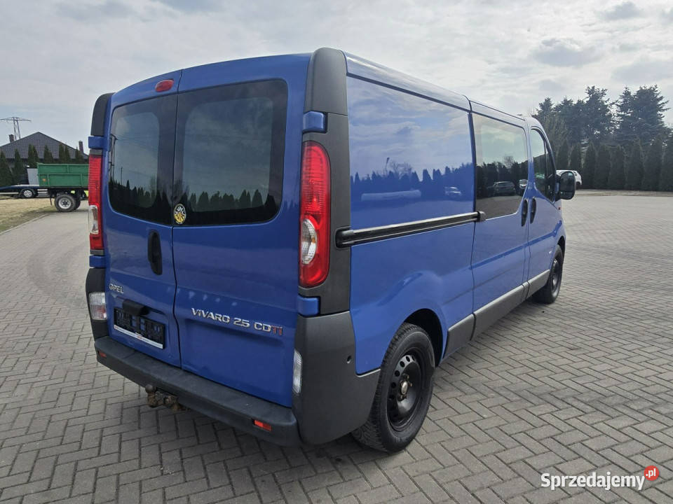 Opel Vivaro 25dci 271000km łódzkie Kutno