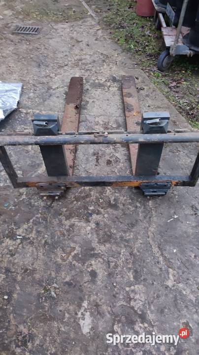 Widły z karetką Łódź