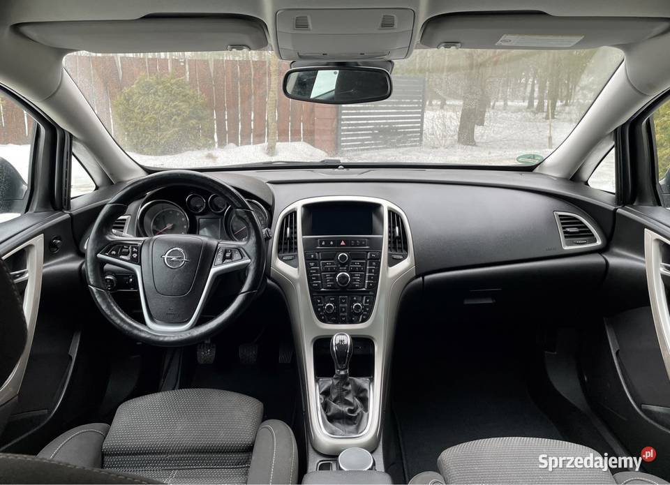 Opel Astra J NAVI Podgrzewana kierownica i podgrzewane fotele mazowieckie sprzedam