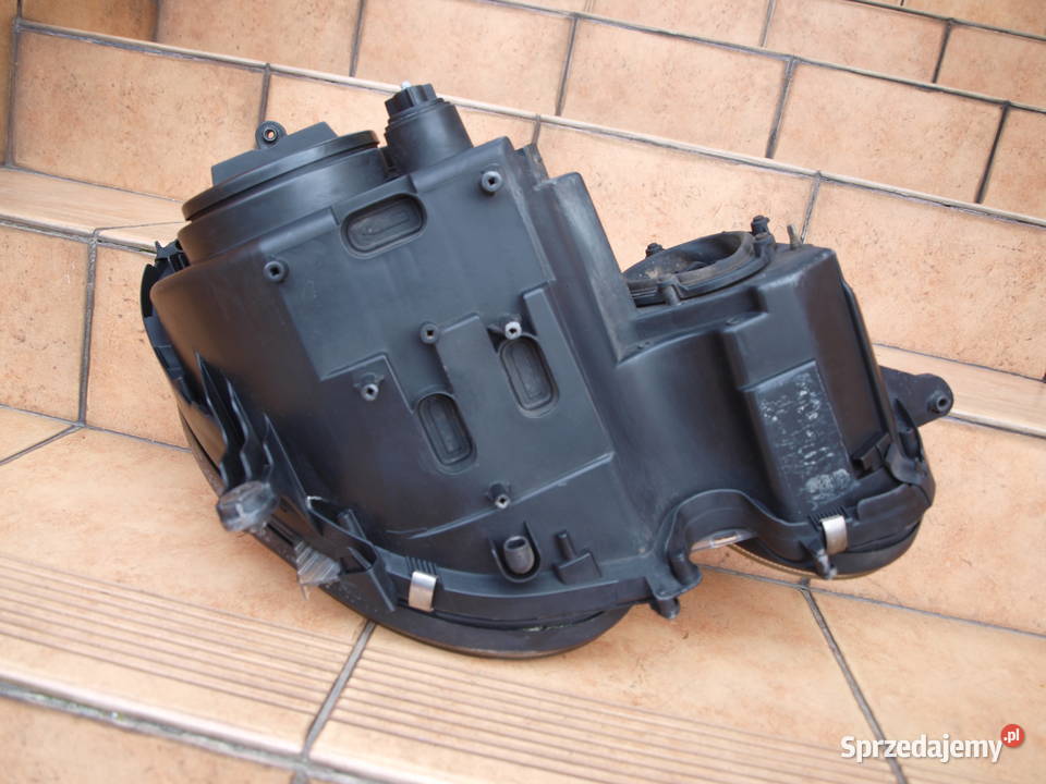 Mercedes E klasa W211 lampa lewa przód zwykła Kalisz