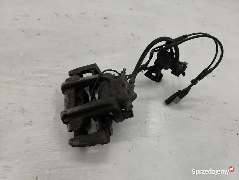 ZACISK LEWY PRZÓD BMW F20 16 116i 136