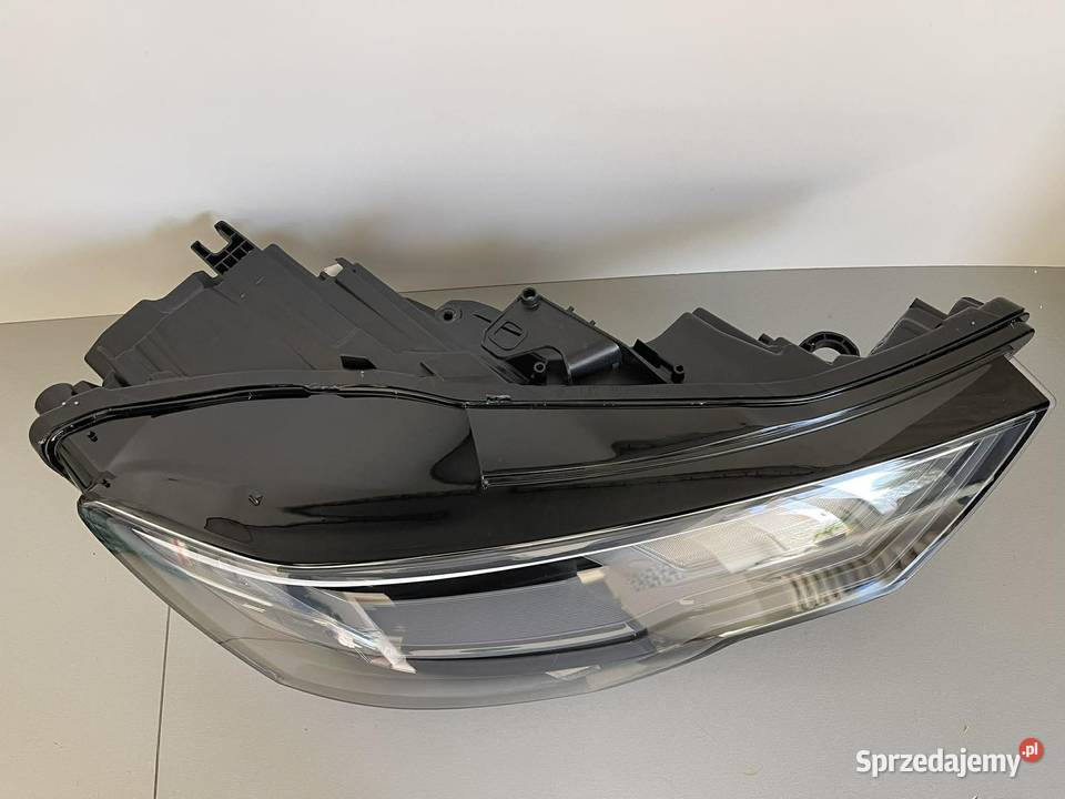 AUDI A6 C8 PRAWA LAMPA PRZÓD FULL LED sprzedam