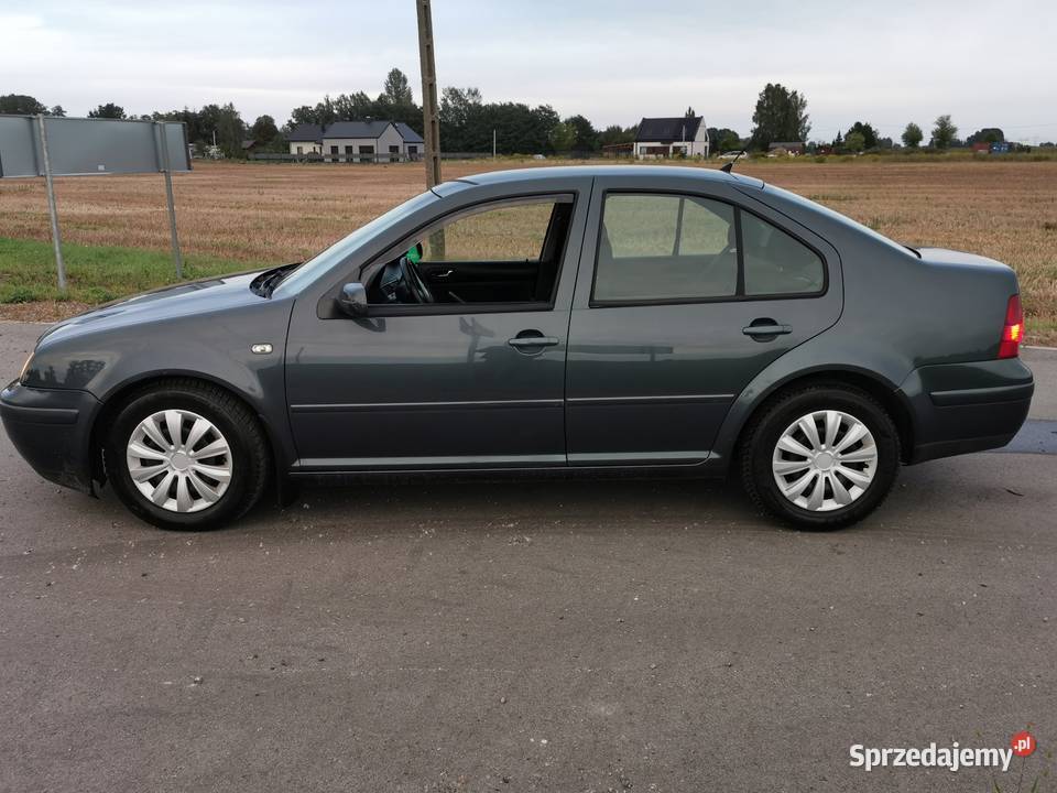 Volkswagen Bora 16 16v benzyna Kampinos sprzedam