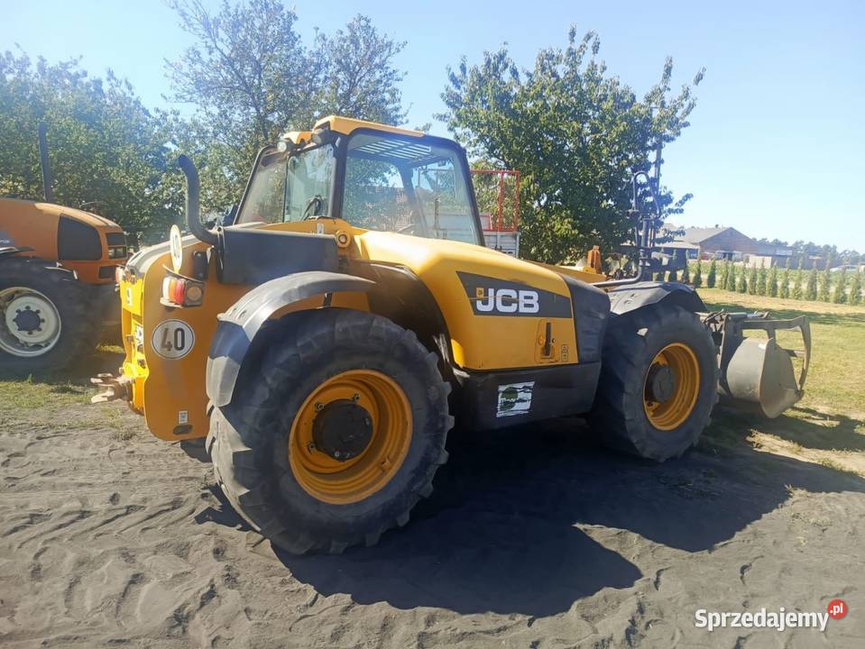 JCB 52658 z osprzętem 13 r sprzedam