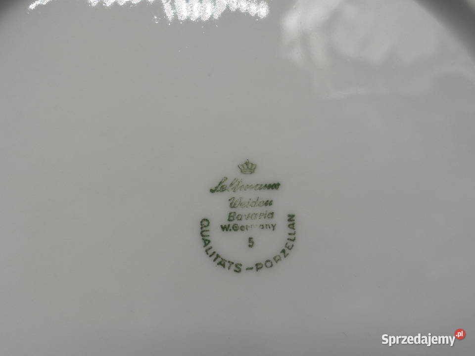 Talerz deserowy z kolekcji Annabell Seltmann Raszków