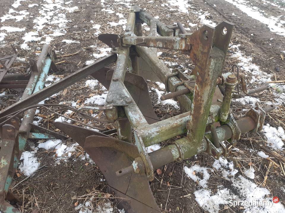 Pług 3 skibowy ursus c 360 Maszyny rolnicze opolskie Brzeg